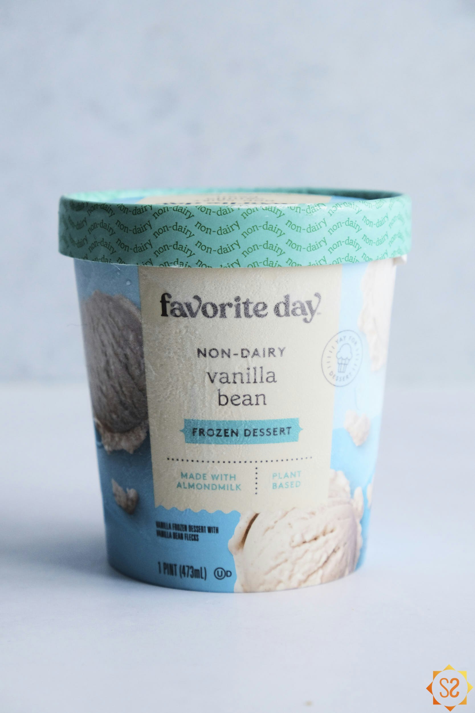 Favorite Day Vanilla Bean Non-Dairy Frozen Dessert Pint