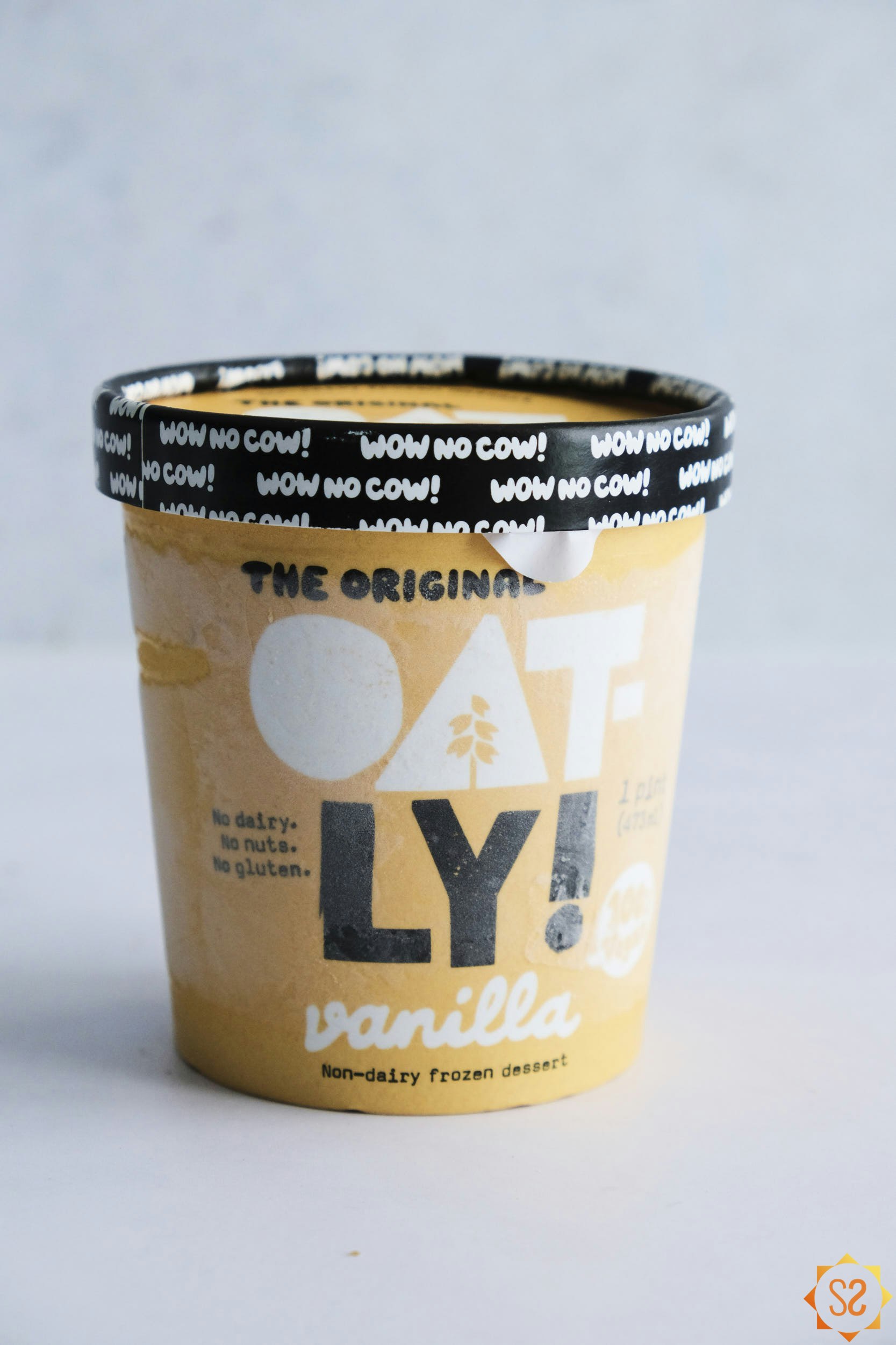 Oatly Vanilla Non-Dairy Frozen Dessert Package